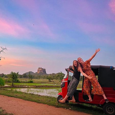 Lucky Villa Sigiriya Eksteriør billede