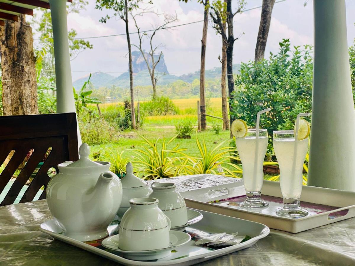 Lucky Villa Sigiriya Eksteriør billede